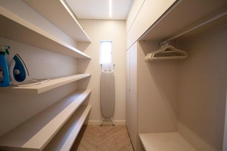 Apartamento à venda com 80m², 2 quartos e 1 vagaCloset da suíte