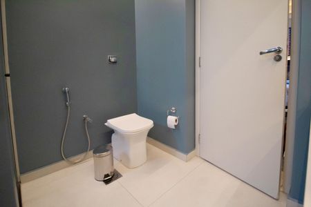 Apartamento à venda com 80m², 2 quartos e 1 vagaBanheiro da Suíte
