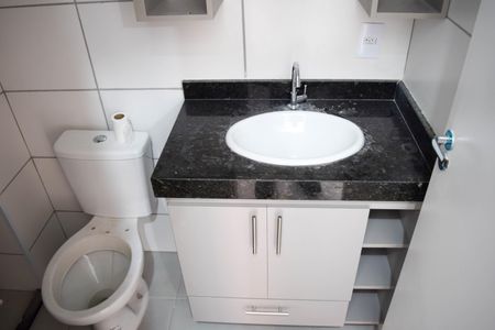 Apartamento para alugar com 40m², 2 quartos e 1 vaga Apartamento para alugar com 40m², 2 quartos e 1 vagaBanheiro