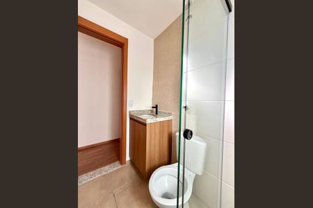 Apartamento à venda com 55m², 2 quartos e 1 vaga Apartamento à venda com 55m², 2 quartos e 1 vagaBanheiro