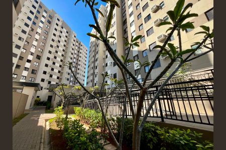 Apartamento à venda com 55m², 2 quartos e 1 vaga Apartamento à venda com 55m², 2 quartos e 1 vagaFachada do bloco