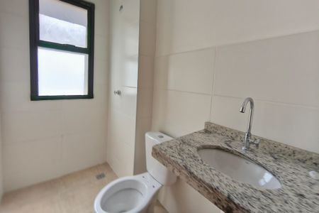 Apartamento à venda com 55m², 2 quartos e 1 vagaBanheiro Social