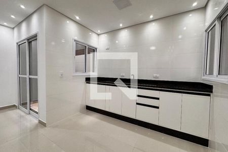 Casa para alugar com 90m², 2 quartos e 1 vagaCozinha