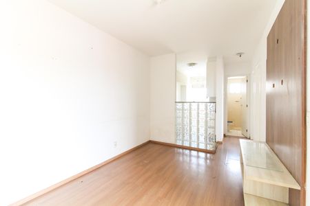 Sala de apartamento para alugar com 2 quartos, 48m² em Parque Santa Rita, São Paulo