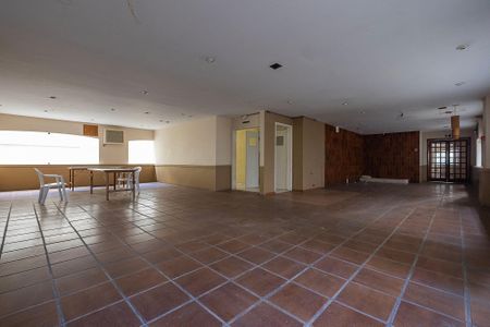 Apartamento à venda com 100m², 2 quartos e 1 vagaSalão de Festas