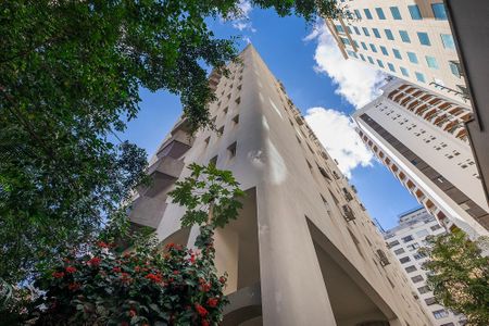 Apartamento à venda com 100m², 2 quartos e 1 vagaFachada