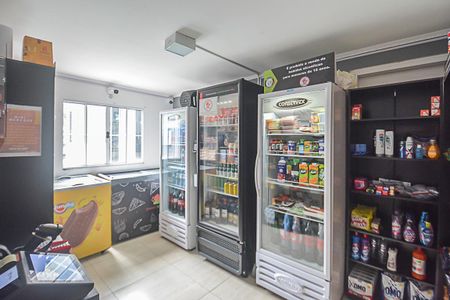 Apartamento para alugar com 65m², 2 quartos e sem vagaMercado