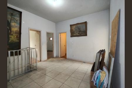 Casa à venda com 140m², 6 quartos e 1 vagaSala