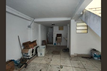 Casa à venda com 140m², 6 quartos e 1 vagaGaragem