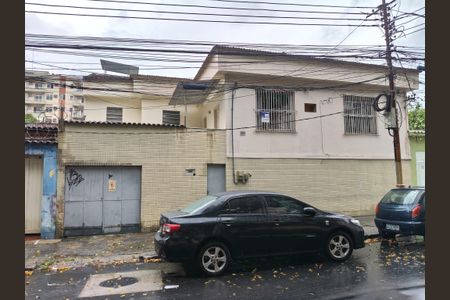 Casa à venda com 140m², 6 quartos e 1 vagaFachada