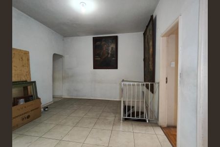 Casa à venda com 140m², 6 quartos e 1 vagaSala