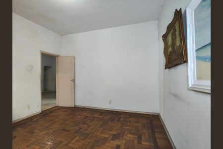 Casa à venda com 140m², 6 quartos e 1 vagaQuarto 1