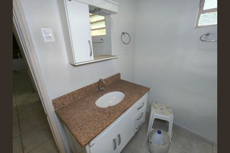 Casa à venda com 140m², 6 quartos e 1 vagaBanheiro Corredor