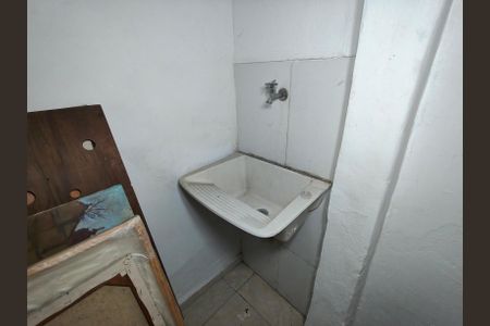 Casa à venda com 140m², 6 quartos e 1 vagaÁrea de Serviço