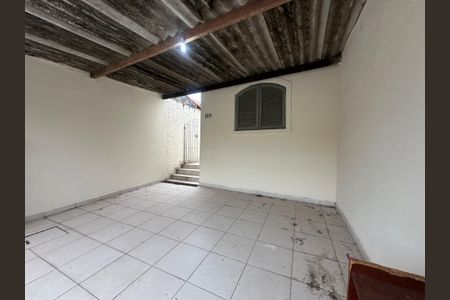 Casa para alugar com 60m², 2 quartos e 2 vagasGaragem
