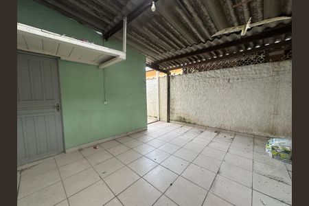 Casa para alugar com 60m², 2 quartos e 2 vagasQuintal