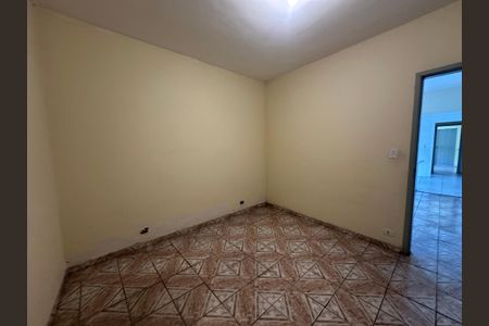 Casa para alugar com 60m², 2 quartos e 2 vagasQuarto 1
