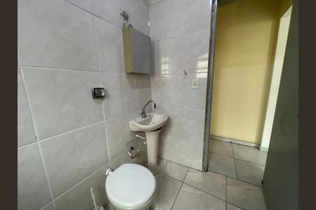 Casa para alugar com 60m², 2 quartos e 2 vagasBanheiro
