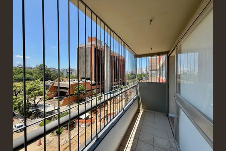 Apartamento para alugar com 80m², 2 quartos e 1 vagaSala 