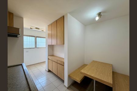 Apartamento para alugar com 80m², 2 quartos e 1 vagaCozinha 