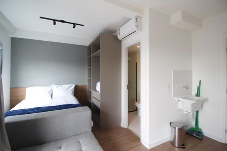 Studio à venda com 25m², 1 quarto e sem vaga Studio à venda com 25m², 1 quarto e sem vagaSuíte