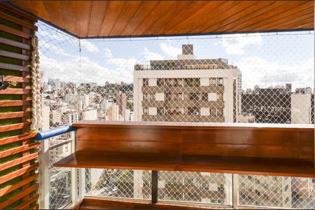 Varanda de apartamento para alugar com 3 quartos, 104m² em Lourdes, Belo Horizonte