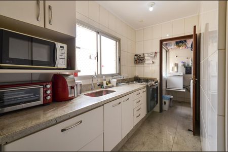 Apartamento para alugar com 104m², 3 quartos e 3 vagas Apartamento para alugar com 104m², 3 quartos e 3 vagasCozinha