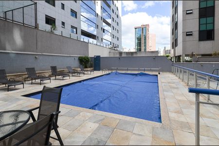 Apartamento para alugar com 104m², 3 quartos e 3 vagas Apartamento para alugar com 104m², 3 quartos e 3 vagasÁrea comum - Piscina