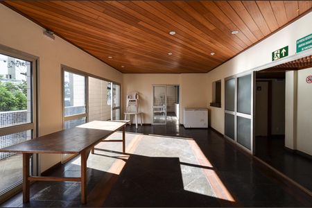 Apartamento para alugar com 104m², 3 quartos e 3 vagas Apartamento para alugar com 104m², 3 quartos e 3 vagasÁrea comum - Salão de festas