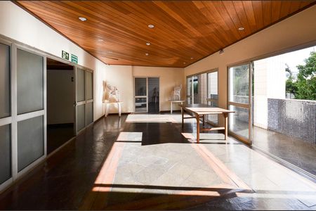 Apartamento para alugar com 104m², 3 quartos e 3 vagas Apartamento para alugar com 104m², 3 quartos e 3 vagasÁrea comum - Salão de festas
