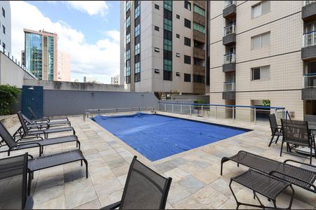 Apartamento para alugar com 104m², 3 quartos e 3 vagas Apartamento para alugar com 104m², 3 quartos e 3 vagasÁrea comum - Piscina