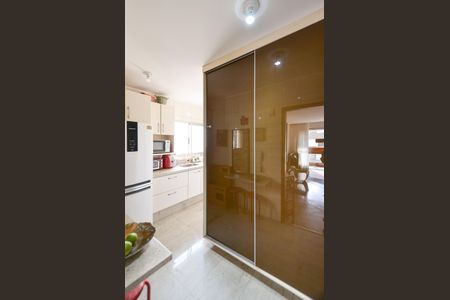 Apartamento para alugar com 104m², 3 quartos e 3 vagas Apartamento para alugar com 104m², 3 quartos e 3 vagasCozinha