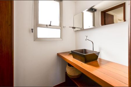 Apartamento para alugar com 104m², 3 quartos e 3 vagas Apartamento para alugar com 104m², 3 quartos e 3 vagasBanheiro Social