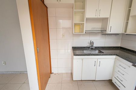 Casa à venda com 124m², 5 quartos e 2 vagascozinha