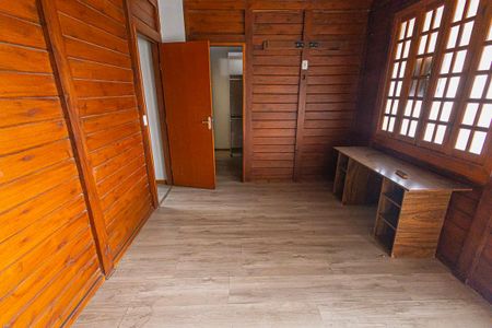 Casa à venda com 124m², 5 quartos e 2 vagasquarto 5 / varanda, closet e suite