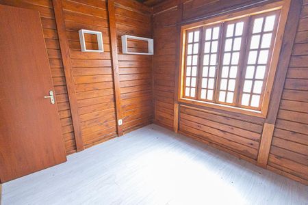 Casa à venda com 124m², 5 quartos e 2 vagasquarto 4