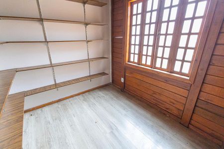 Casa à venda com 124m², 5 quartos e 2 vagasquarto 3