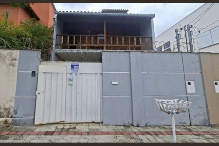 Casa à venda com 124m², 5 quartos e 2 vagasfachada / plaquinha: tikp 79