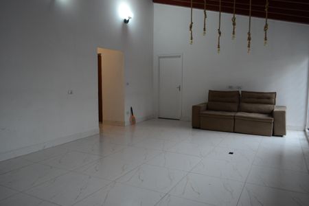Sala de casa para alugar com 3 quartos, 250m² em Vila Amorim, Suzano