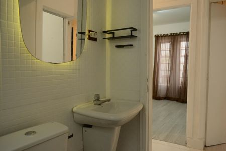 Casa para alugar com 250m², 2 quartos e 4 vagasBanheiro 