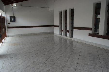 Casa para alugar com 250m², 2 quartos e 4 vagasGaragem