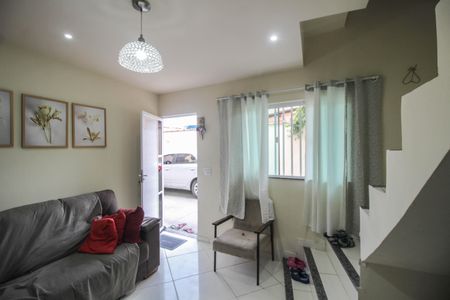 Sala de casa para alugar com 2 quartos, 63m² em Nossa Senhora de Fatima, Nilópolis