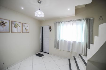 Sala de casa para alugar com 2 quartos, 63m² em Nossa Senhora de Fátima, Nilópolis