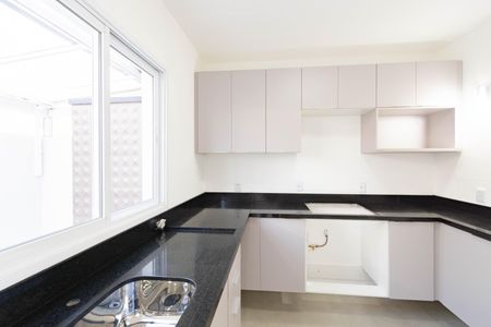 Casa de condomínio para alugar com 116m², 2 quartos e 2 vagasCozinha