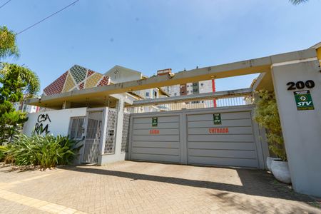 Casa de condomínio para alugar com 116m², 2 quartos e 2 vagasFachada