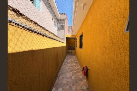 Casa à venda com 125m², 2 quartos e 2 vagasCorredor 