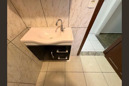 Casa à venda com 125m², 2 quartos e 2 vagasBanheiro