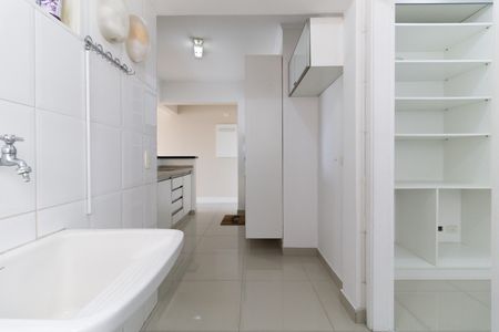 Apartamento à venda com 84m², 3 quartos e 2 vagasLavanderia