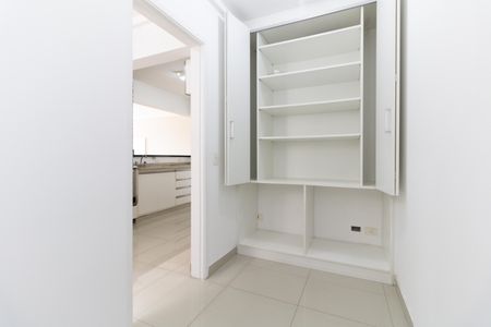 Apartamento à venda com 84m², 3 quartos e 2 vagasQuarto de Serviço 
