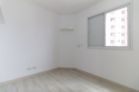 Apartamento à venda com 84m², 3 quartos e 2 vagasQuarto 3